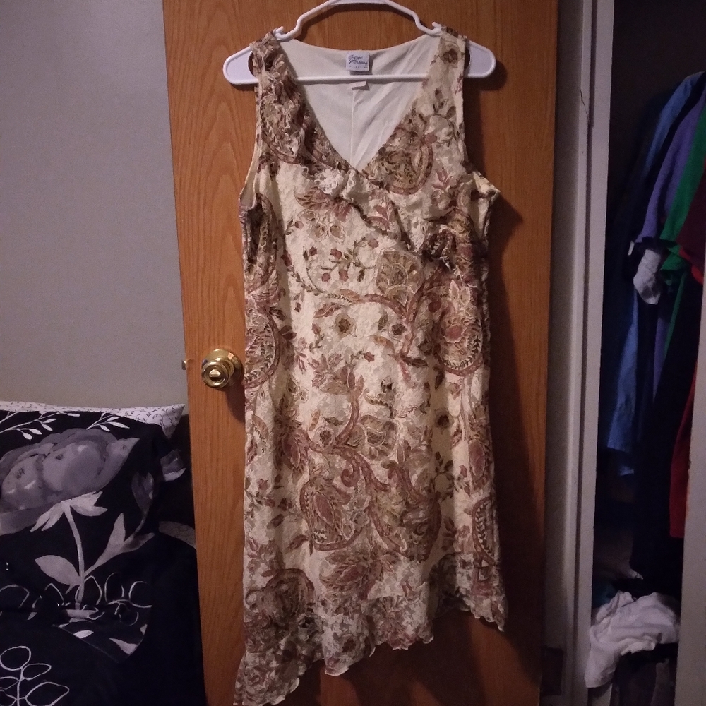L Lace Floral Dress